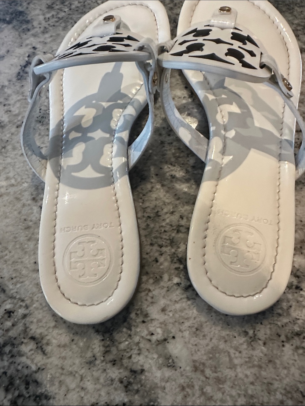 Tory Burch Miller White Patent Leather Logo  Sandals - Picture 5 of 6